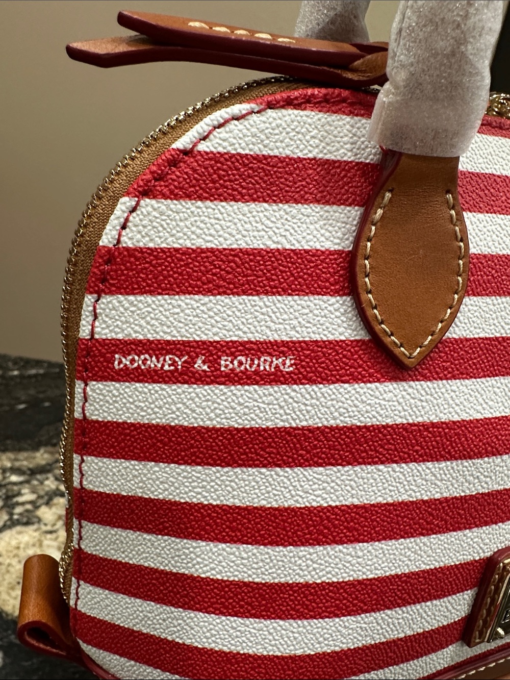 NWT♥️🤍Dooney & Bourke Bitsy - Picture 3 of 11